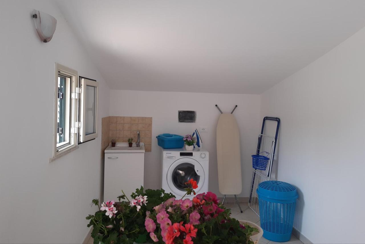 Alla Villa Noto Bagian luar foto