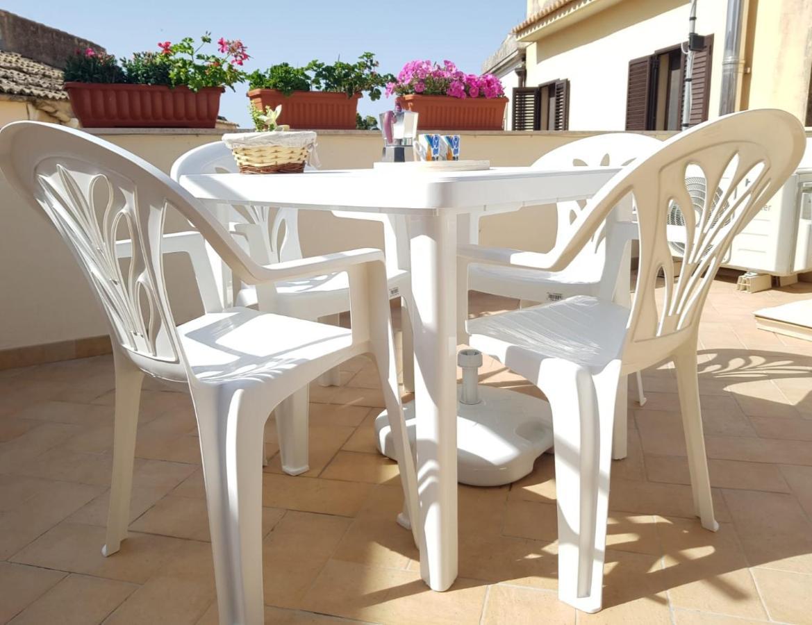 Alla Villa Noto Bagian luar foto
